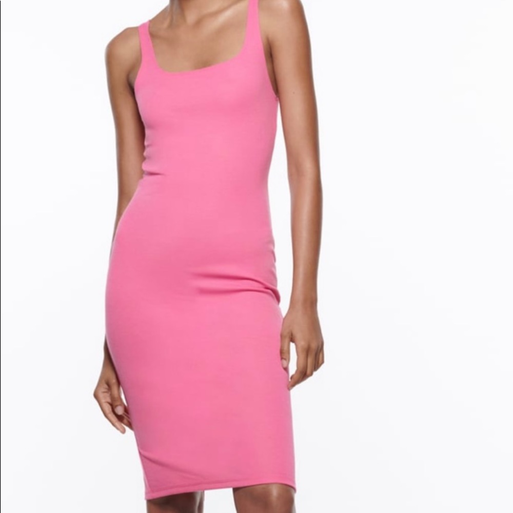 (ZARA) BRAND NEW ELASTIC TRIM MIDI DRESS (PINK)